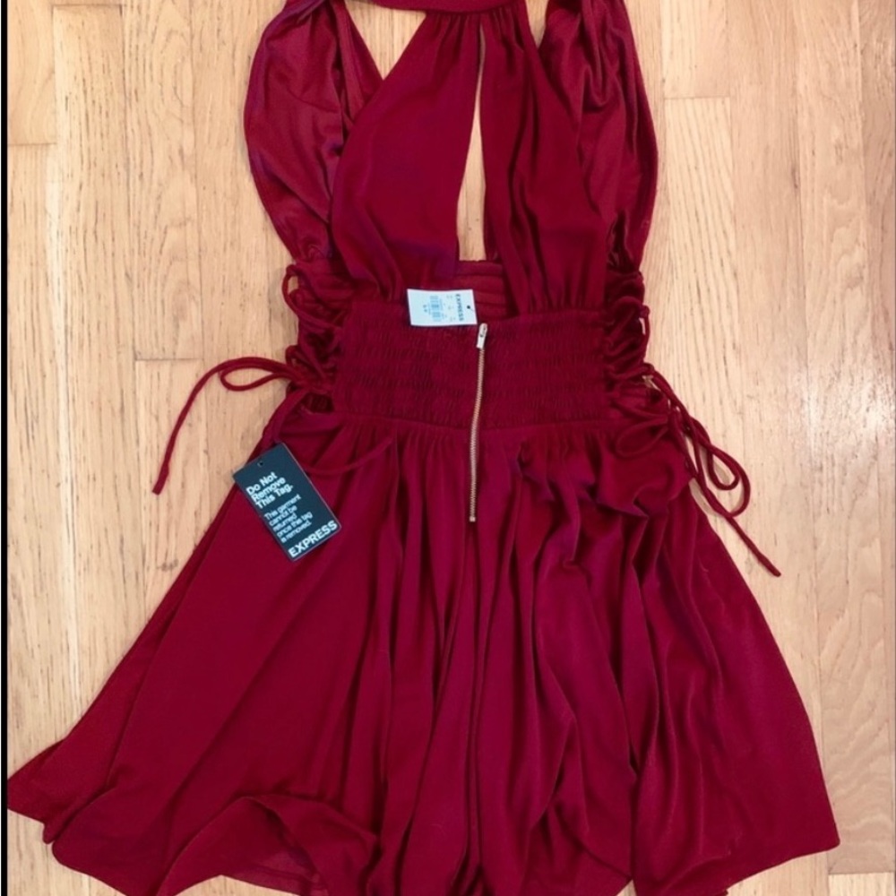 Express dress - Picture 3 of 3